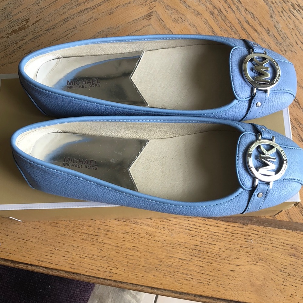 Brand New in Box Michael Kors Size 8.5M Flats